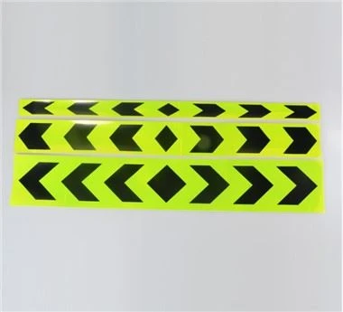 Autocollant réfléchissant de véhicule